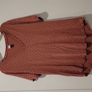 Old Navy polka dot v neck